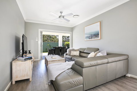 Wowly Waters - Pet Friendly - 1 Min Walk To Beach - New South Wales Tourism  0