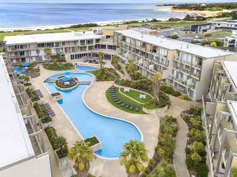 Wyndham Resort Torquay - New South Wales Tourism  0