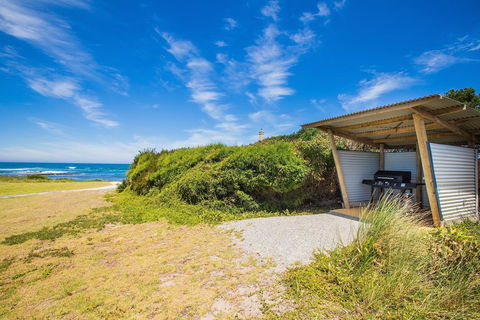 Wytonia Beachfront Accommodation - New South Wales Tourism  2