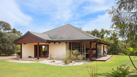 Yallingup Retreat - New South Wales Tourism  0