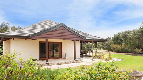 Yallingup Retreat - New South Wales Tourism  2