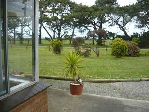 Yanakie Holiday House - New South Wales Tourism  0