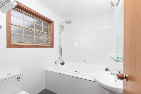 Yarra Valley Motel - New South Wales Tourism  3
