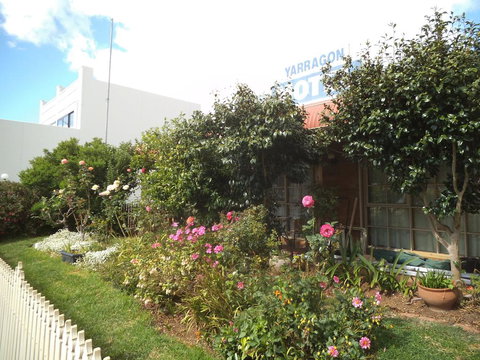 Yarragon Motel - New South Wales Tourism  1