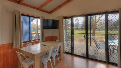 Yea Riverside Caravan Park - New South Wales Tourism  1