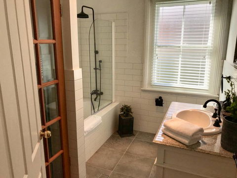YSG The Edward Townhouse 153 - Walk To Town - New South Wales Tourism  2