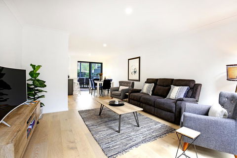 Zen @ Culburra - Pet Friendly - 8 Mins To Beach - New South Wales Tourism  1