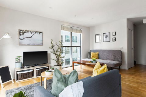 A 2BR Loft Near Melbourne Central FREE Parking - New South Wales Tourism  4