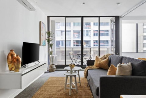 A Chic 2BR Apt Near Southern Cross, With Secure Parking - New South Wales Tourism  0