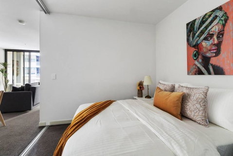 A Chic 2BR Apt Near Southern Cross, With Secure Parking - New South Wales Tourism  2