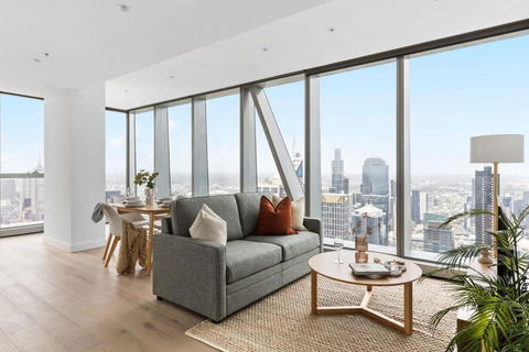 A Chic 2BR Apt With Panoramic Views FREE Parking - New South Wales Tourism  1