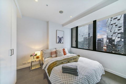 A Chic 2BR Home Near Southern Cross City Views - New South Wales Tourism  3