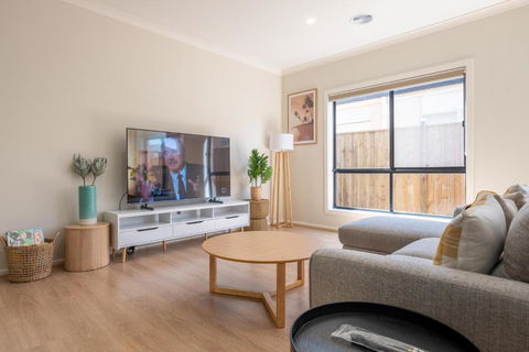 A Cosy 5Beds House In The Clyde - New South Wales Tourism  1