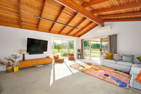 A Kids Dream & Paradise For Parents - New South Wales Tourism  1