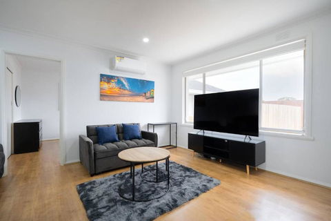 A Private Hideaway With Large Backyard And CarParks - New South Wales Tourism  1