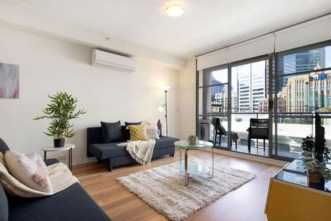 A Stylish & Bright Suite Next To Darling Harbour - New South Wales Tourism  3
