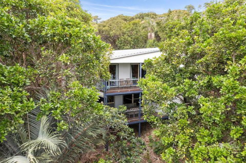 A Turtle House By Discover Stradbroke - New South Wales Tourism  2