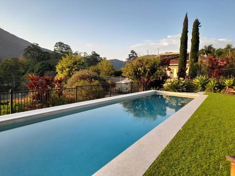 A View Of Mount Warning - New South Wales Tourism  1