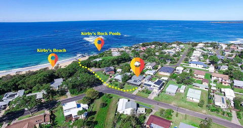 A Wave From It All - New South Wales Tourism  0