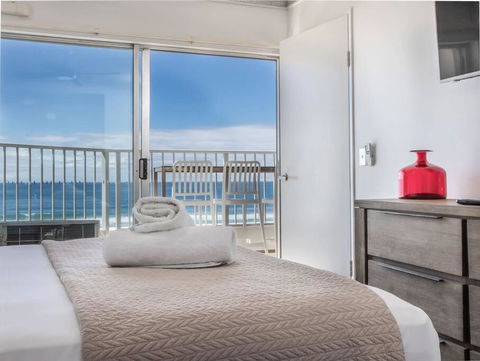 Absolute Beachfront Apartment In Paradise - New South Wales Tourism  3