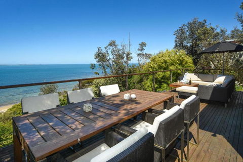 Absolute Beachfront - New South Wales Tourism  4