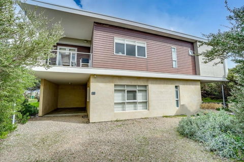 Absolute Luxury Beachfront - Middleton - BYO Linen - New South Wales Tourism  1