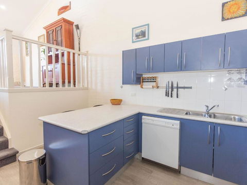 Acacia 4 2 Kirwan Close - New South Wales Tourism  4