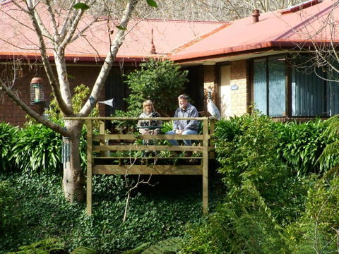 Adelaide Hills B&B Accommodation - New South Wales Tourism  0