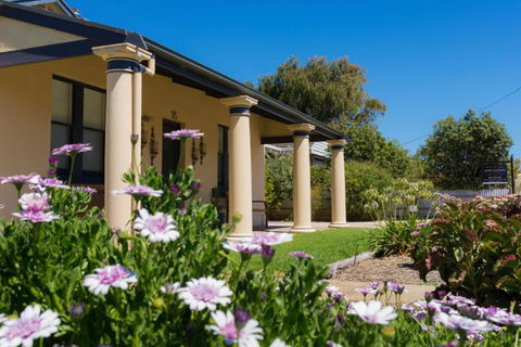 Agnes Cottage Bed & Breakfast - New South Wales Tourism  0