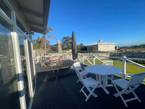 Ahoy Family Beach Escape - New South Wales Tourism  0