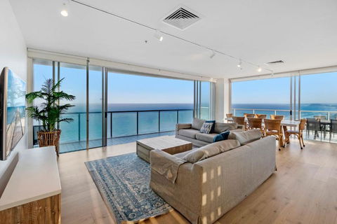 Air On Broadbeach 2 Level Private Apartment - CoastHM - New South Wales Tourism  0