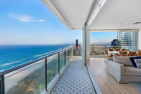 Air On Broadbeach 2 Level Private Apartment - CoastHM - New South Wales Tourism  2