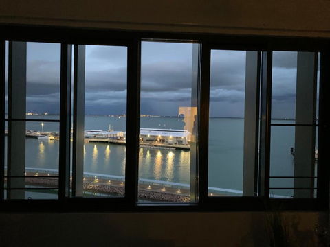 Absolute Waterfront - Tropical Aurora Top Floor Over The Water - New South Wales Tourism  4