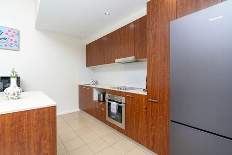 Absolutely Spacious APT Unit Between ANU And City - New South Wales Tourism  4