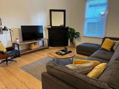 AAA Plus Yapera On Lucan - New South Wales Tourism  3