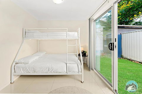 Aircabin - Oxley Park - Lovely & Comfy - 2 Beds - New South Wales Tourism  1