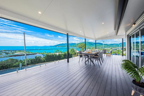 Airlie Blue On Blue - New South Wales Tourism  2
