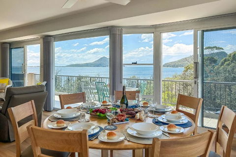Albacore 7 Waterfront Unit - New South Wales Tourism  0