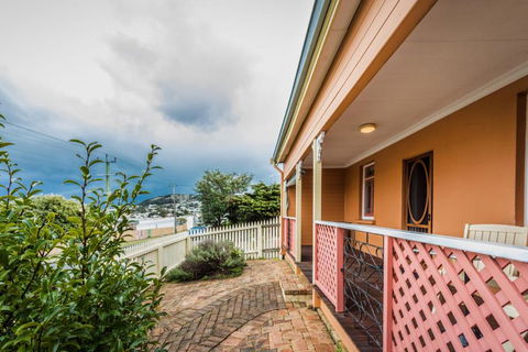 Albany Historic Cottage By The BnB Collection - New South Wales Tourism  4