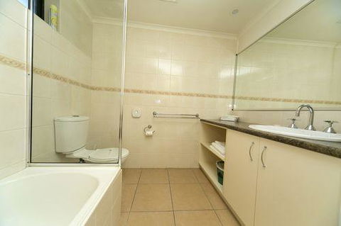 Albury Regent Motel - New South Wales Tourism  3