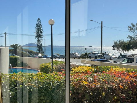 Alex Beachfront Views - New South Wales Tourism  0