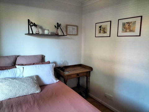 All The Comforts By The Lake - New South Wales Tourism  1