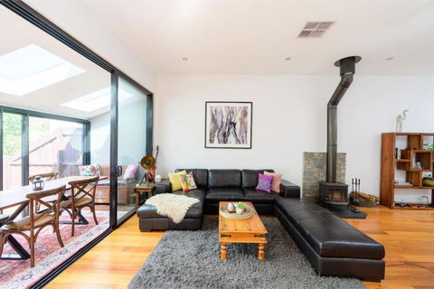 Alma, Art Deco Home In Caufield North - New South Wales Tourism  3