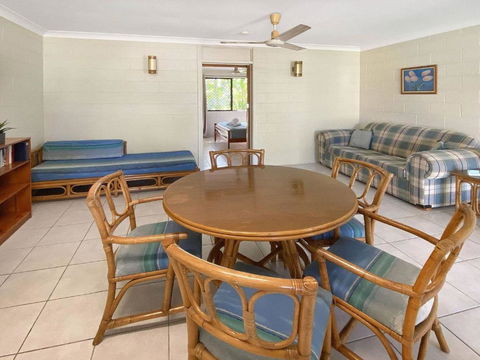 Alma Bay Holiday Unit 2 - New South Wales Tourism  3