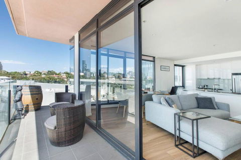 Aloft At Era With Sweeping Balcony Views - New South Wales Tourism  0