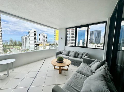 Amazing Aria Luxury On The 8th Floor, Broadbeach - New South Wales Tourism  4
