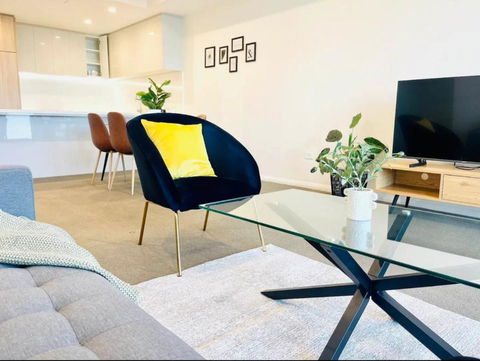 Amazing City View 2 Bedroom Condo 1 Min Station - New South Wales Tourism  3