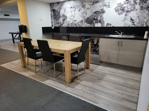 Amazing Studio Apartment Front Flinders Station - New South Wales Tourism  2