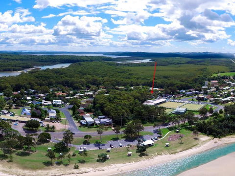 Amelia Shores - New South Wales Tourism  1
