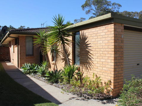 Amelia Shores - New South Wales Tourism  0